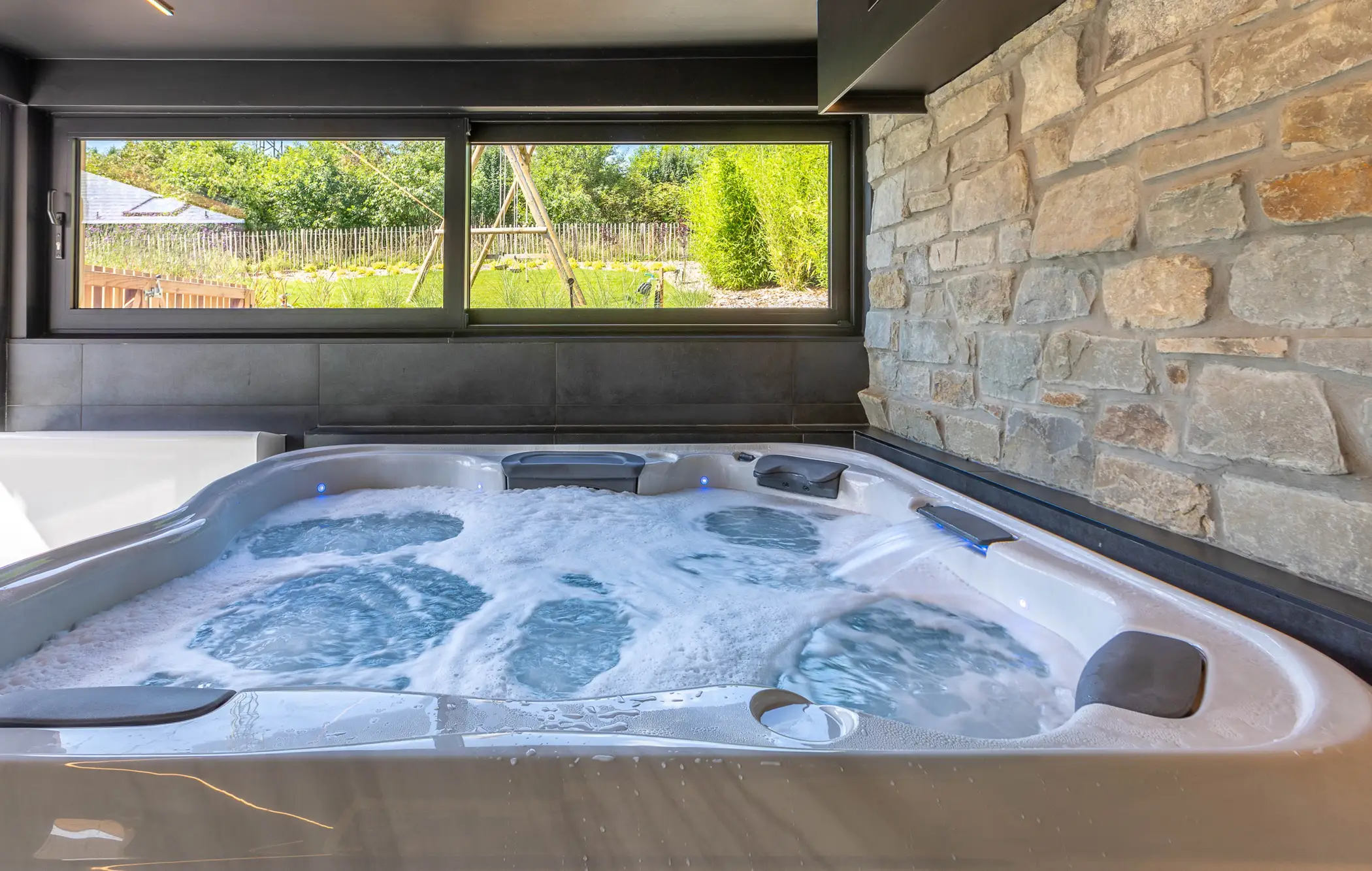 Cottage for 10 people in Tenneville Villa Wood